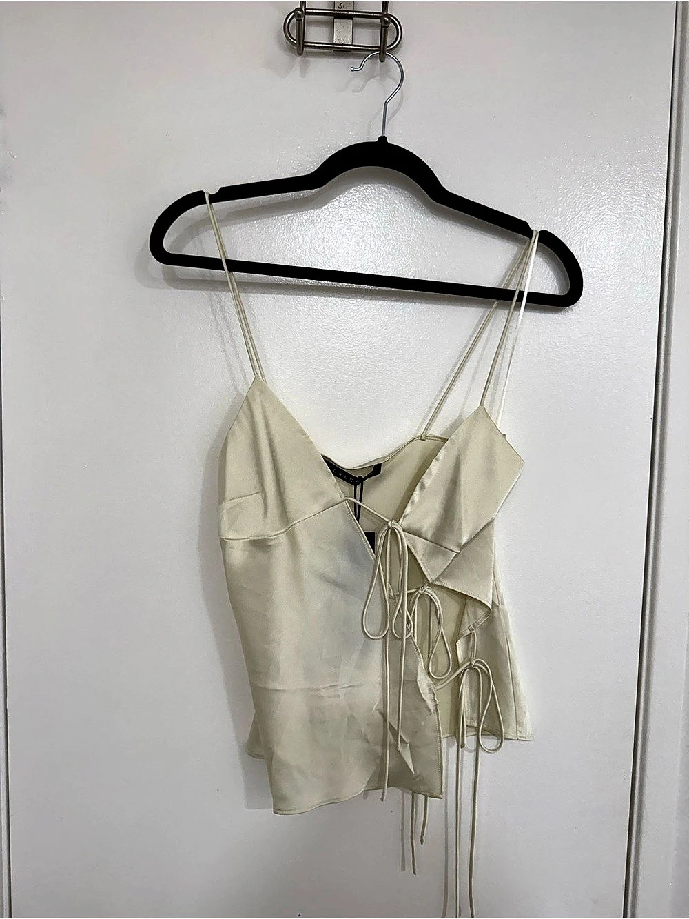 Lioness Mariah Cami Tie-Front Camisole in Cream Size Small NWT